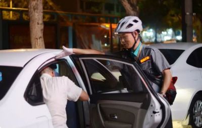 酒后兩小時(shí)未歸，找代駕竟遭嫌棄？車主吐槽 他們連車都不想上